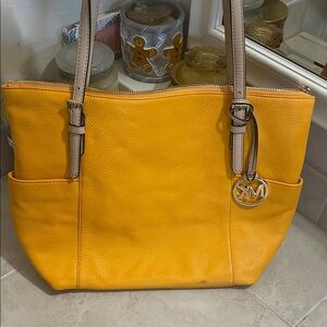 MICHAEL KORS - Yellow Leather Tote Bag - EUC